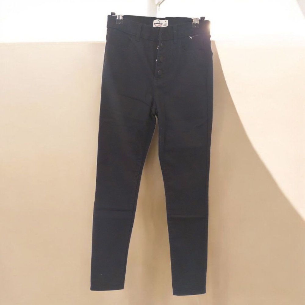Black Skinny Jeans with Stretchy Fit
